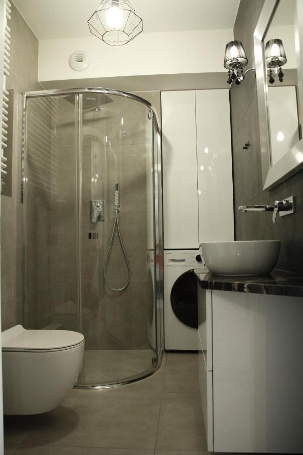 Apartament W Centrum-Garaz Kielce Kültér fotó